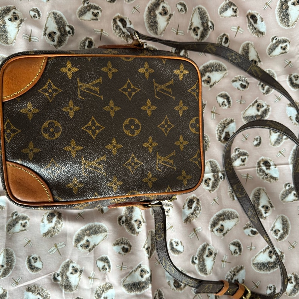 Louis Vuitton Brown Amazone Monogram Crossbody Bag - Picture 2 of 16